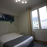 Szálloda De L'univers 2*