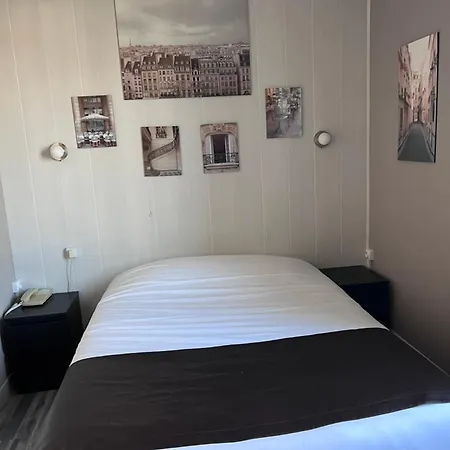 尤尼维斯酒店 酒店