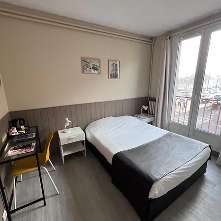 尤尼维斯酒店 2*