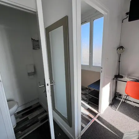 De L'univers Hotel 2*