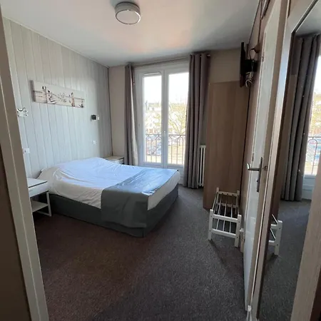 尤尼维斯酒店 凯恩