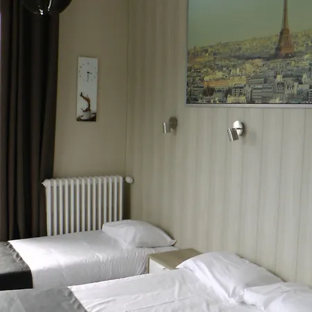 De L'univers Hotel