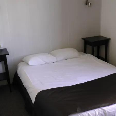 尤尼维斯酒店 酒店