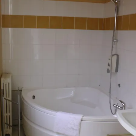 尤尼维斯酒店 凯恩