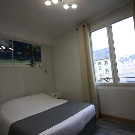 酒店 尤尼维斯酒店 2*