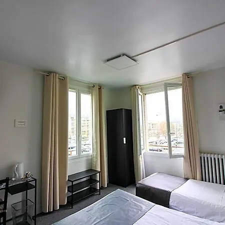 Hotel De L'univers 2*