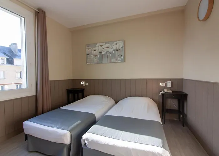 酒店 尤尼维斯酒店 2*