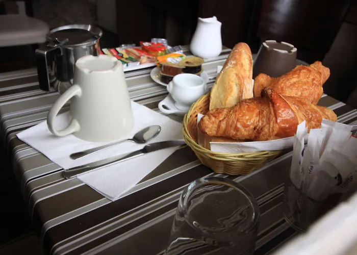 尤尼维斯酒店 酒店