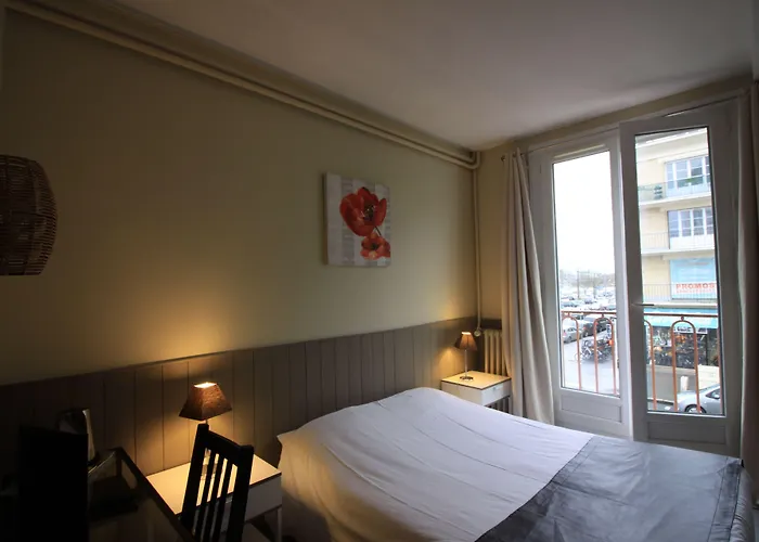 Hotel De L'univers Caen